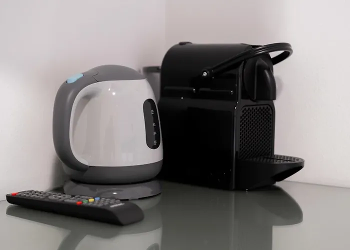 Homeby, Due Agosto イン