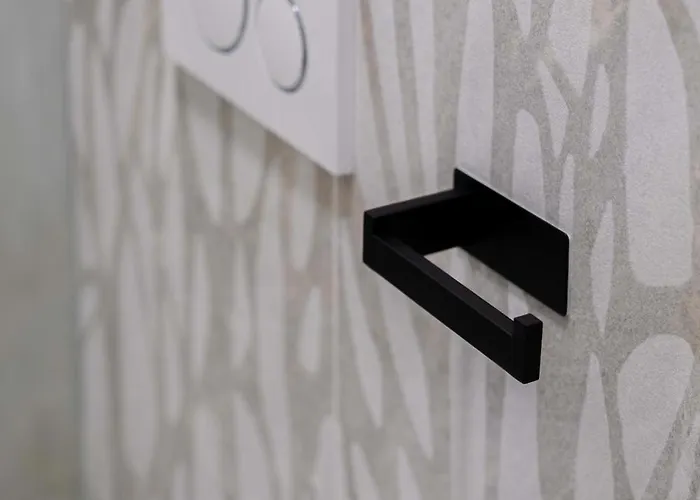 Homeby, Due Agosto イン